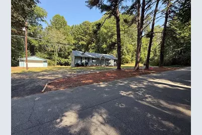 200 Gordon Circle SW, Mableton, GA 30126 - Photo 4