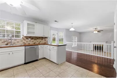 9360 Carnes Crossing Circle, Jonesboro, GA 30236 - Photo 16