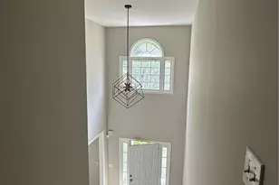 205 Foe Creek Ct, Roswell, GA 30076 - Photo 4