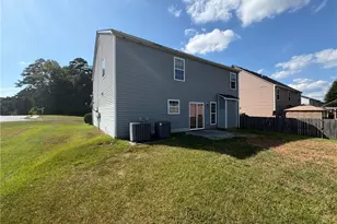 7402 Walton Hl, Fairburn, GA 30213 - Photo 16