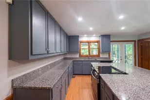 100 Joshua Pl, Fayetteville, GA 30215 - Photo 2