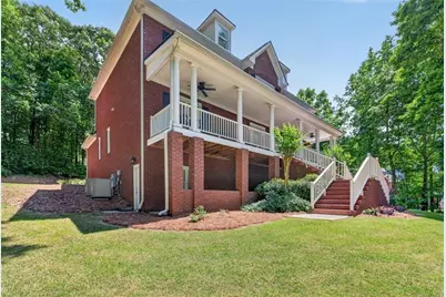 667 Wellington Drive, Winder, GA 30680 - Photo 4