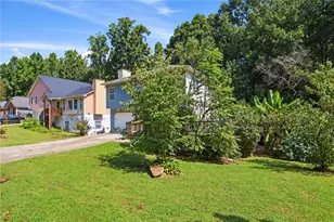 4945 Bent Creek Ct, Buford, GA 30518 - Photo 2