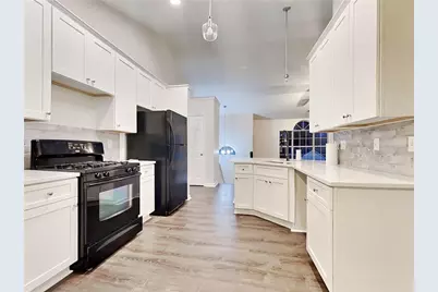 982 Forest Glen, Jonesboro, GA 30238 - Photo 8