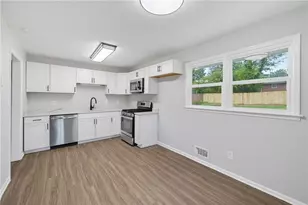 1338 Georgia Ave, Atlanta, GA 30344 - Photo 14