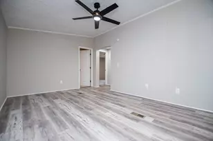 61 Crest Rd, Carrollton, GA 30116 - Photo 12