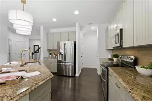 1599 Trailview Way NE, Atlanta, GA 30329 - Photo 18