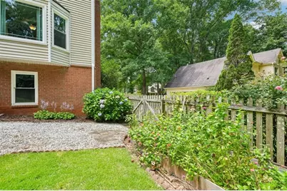 1184 Staples Drive, Lilburn, GA 30047 - Photo 42