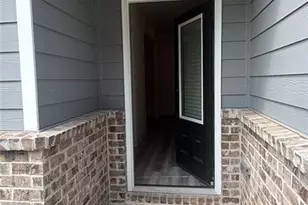 132 Bluegill Dr, Jefferson, GA 30549 - Photo 2