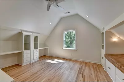 7060 Redcliff Court, Suwanee, GA 30024 - Photo 46