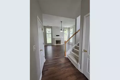 1712 Hillside Bend Crossing, Lawrenceville, GA 30043 - Photo 2