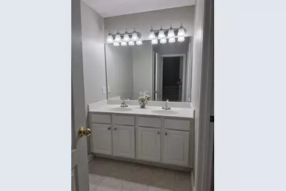 1712 Hillside Bend Crossing, Lawrenceville, GA 30043 - Photo 10