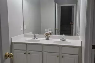 1712 Hillside Bend Crossing, Lawrenceville, GA 30043 - Photo 10