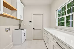 6040 Black Water Trl, Sandy Springs, GA 30328 - Photo 30