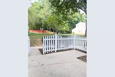 562 Trillum Court SW, Marietta, GA 30008 - Photo 4