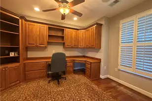 2100 Village Ln, Roswell, GA 30075 - Photo 8