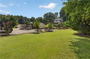 43 Bailey Dr SW, Lilburn, GA 30047 - Photo 36