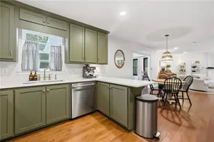 218 King Arthur Dr, Woodstock, GA 30189 - Photo 8