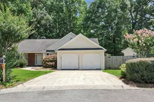 2701 Abbotts Glen Pl NW, Acworth, GA 30101 - Photo 4