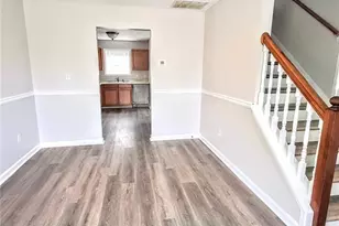 6909 Malvern Ct, Stonecrest, GA 30038 - Photo 8