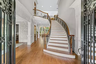 453 Londonberry Road NW, Atlanta, GA 30327 - Photo 12
