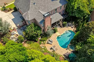 660 Barnesley Ln, Alpharetta, GA 30022 - Photo 2