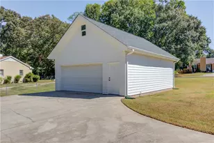 51 Alexander St, Winder, GA 30680 - Photo 40