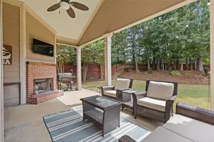 1801 Beyers Landing Dr, Buford, GA 30519 - Photo 2