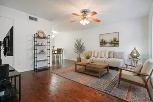 136 Peachtree Memorial Dr NW, Atlanta, GA 30309 - Photo 4
