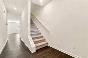 5699 Union Pointe Dr, Union City, GA 30291 - Photo 14
