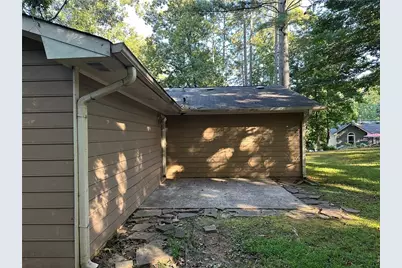 1135 Riverside Trace, Sugar Hill, GA 30518 - Photo 12