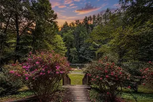 525 Gallery Ct, Ellijay, GA 30540 - Photo 6