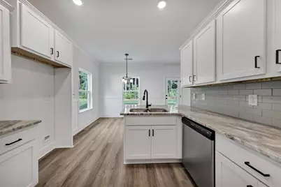 215 Laney Drive, Carrollton, GA 30117 - Photo 2