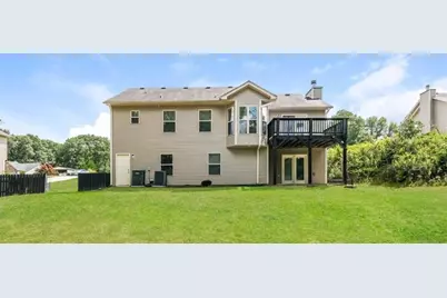 1928 Paynes Point, Winder, GA 30680 - Photo 4