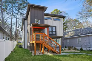 2847 Forrest Hills Dr SW, Atlanta, GA 30315 - Photo 2