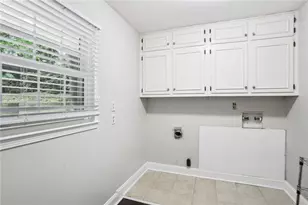 3315 N Embry Cir, Atlanta, GA 30341 - Photo 8