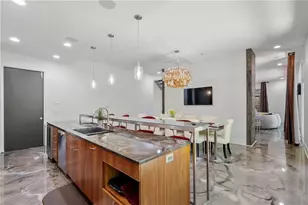 643 Larchmont Cir NW, Atlanta, GA 30318 - Photo 8