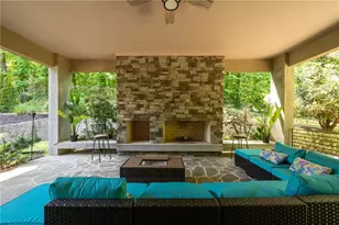 643 Larchmont Cir NW, Atlanta, GA 30318 - Photo 44