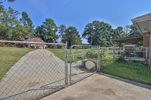 2122 Colonial Oak Way, Stone Mountain, GA 30087 - Photo 18