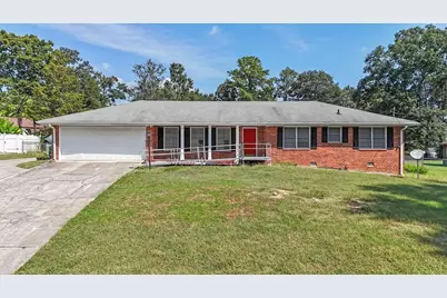 2122 Colonial Oak Way, Stone Mountain, GA 30087 - Photo 1
