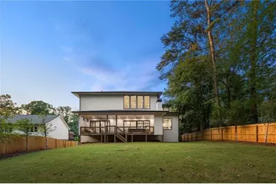 680 Carriage Drive, Sandy Springs, GA 30328 - Photo 54