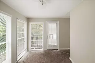 732 Harness Ct, Lithonia, GA 30058 - Photo 6