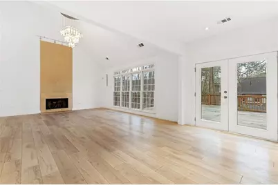 400 Eastcote Drive, Sandy Springs, GA 30350 - Photo 10