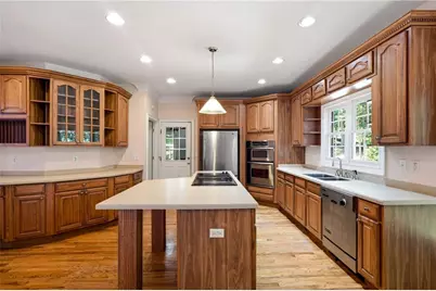 65 Tanglewood Road, Newnan, GA 30263 - Photo 2
