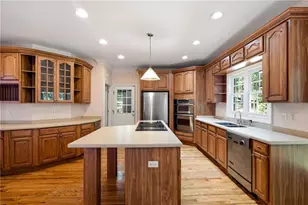 65 Tanglewood Rd, Newnan, GA 30263 - Photo 2
