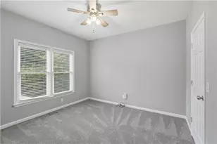 160 Treadstone Overlook, Suwanee, GA 30024 - Photo 18