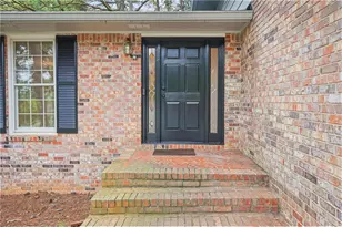 2902 Marlin Cir, Chamblee, GA 30341 - Photo 2