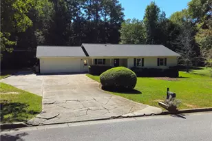 690 Kirkus Dr SE, Conyers, GA 30094 - Photo 2