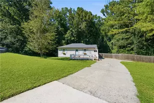 2538 Gordon Cir, Smyrna, GA 30080 - Photo 4