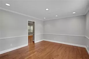 5223 Davantry Dr, Dunwoody, GA 30338 - Photo 10